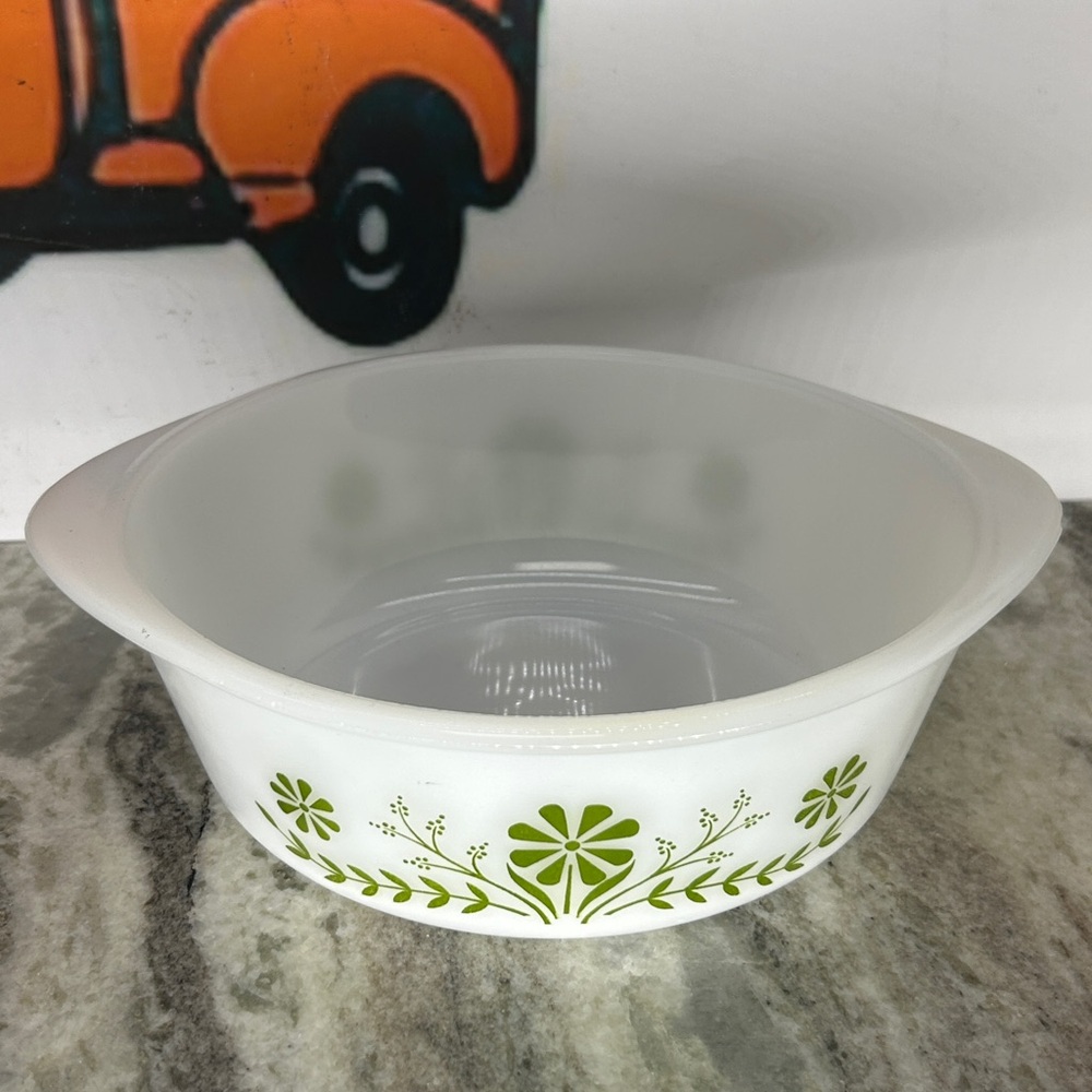 Vintage Glasbake J2600 1 1/2 Qrt Milk Glass Green Floral “Primrose Dream” Dish